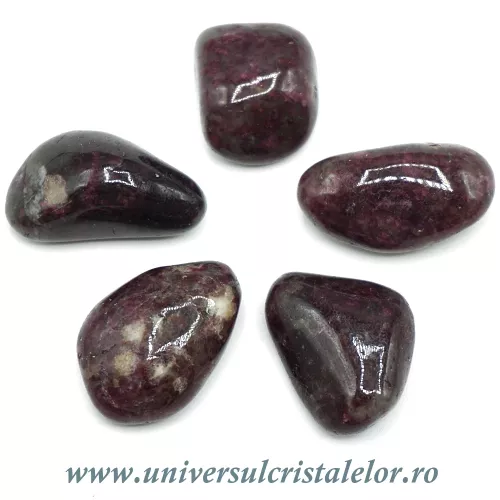 Turmalina rosie piatra rulata