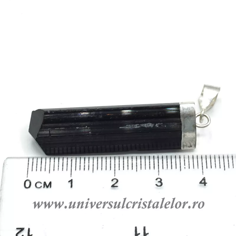 Pandantiv turmalina neagra Pandantiv turmalina neagra