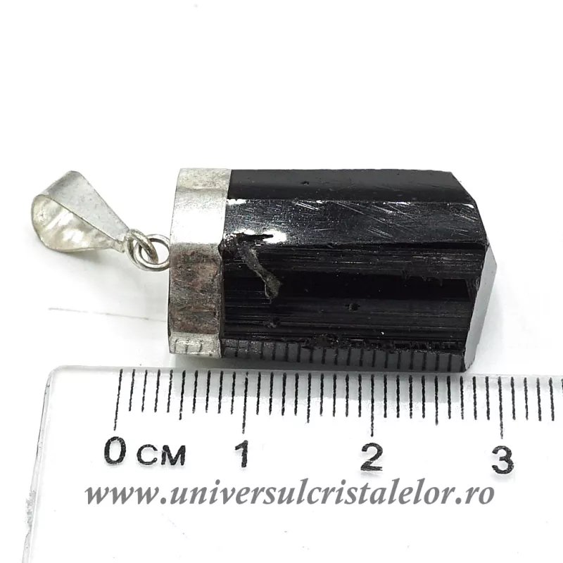 Pandantiv turmalina neagra Pandantiv turmalina neagra