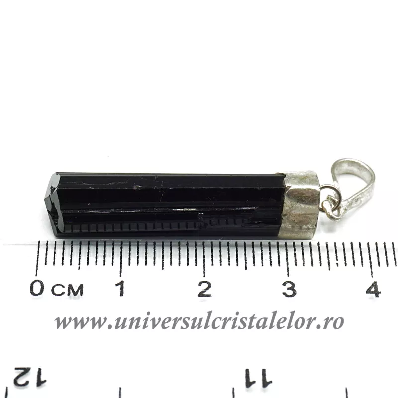 Pandantiv turmalina neagra Pandantiv turmalina neagra