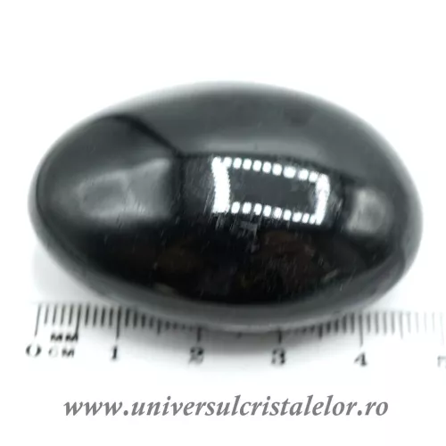 Turmalina neagra polisata