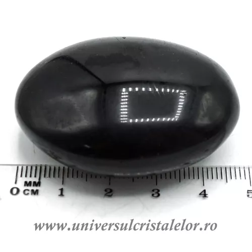 Turmalina neagra polisata