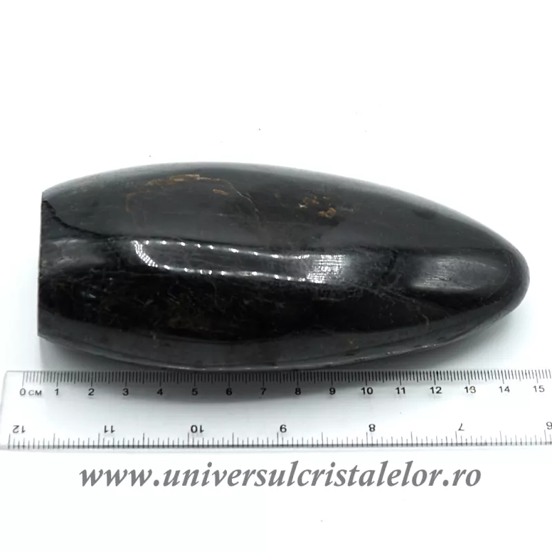 Sculptura turmalina neagra