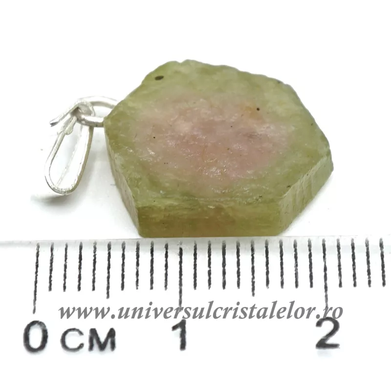 Pandantiv turmalina pepene