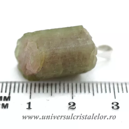 Pandantiv turmalina pepene