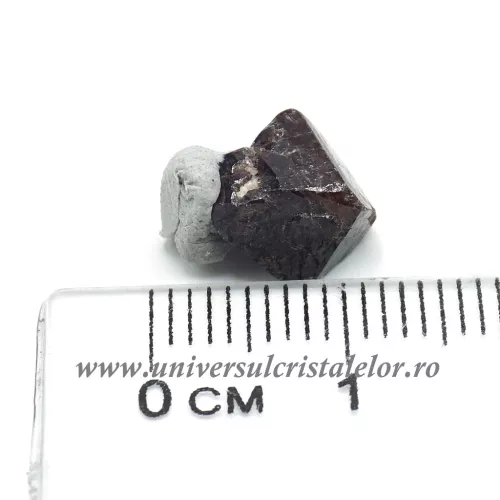 Zircon mineral unicat m03