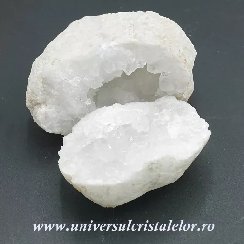 Geoda cuart alb m1 Geoda cuart alb m1