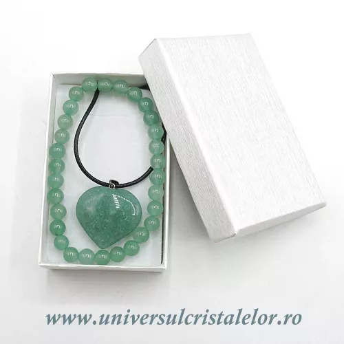 Set aventurin bratara si pandantiv cu snur si cutie Set aventurin bratara si pandantiv cu snur si cutie