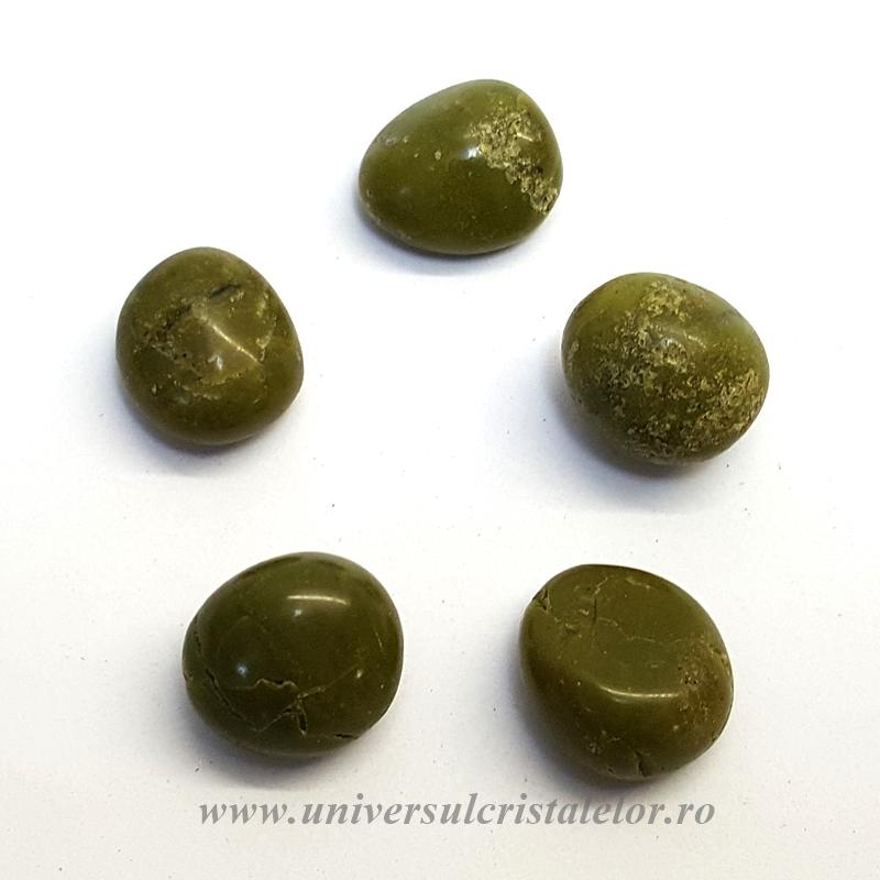 Opal verde piatra rulata Opal verde piatra rulata