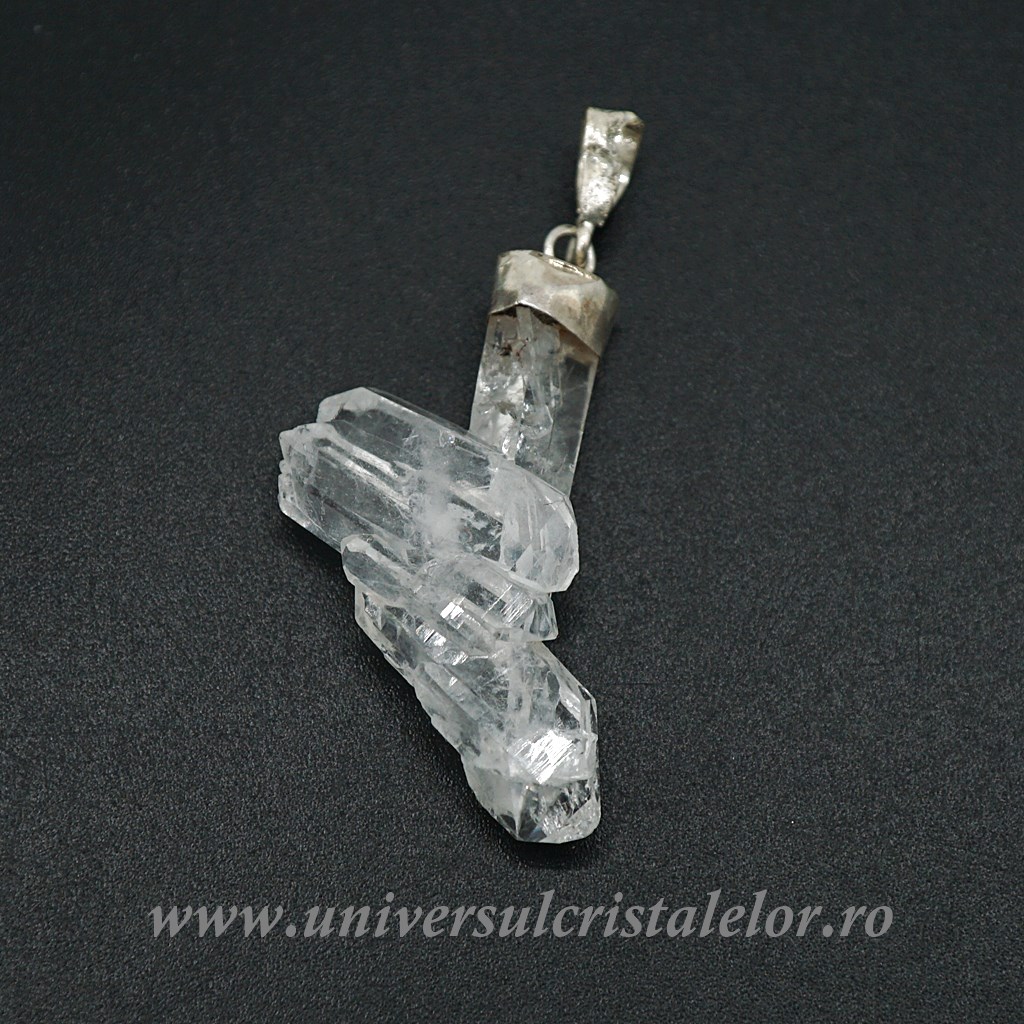 Charms & Pendants Pandantiv cuart faden