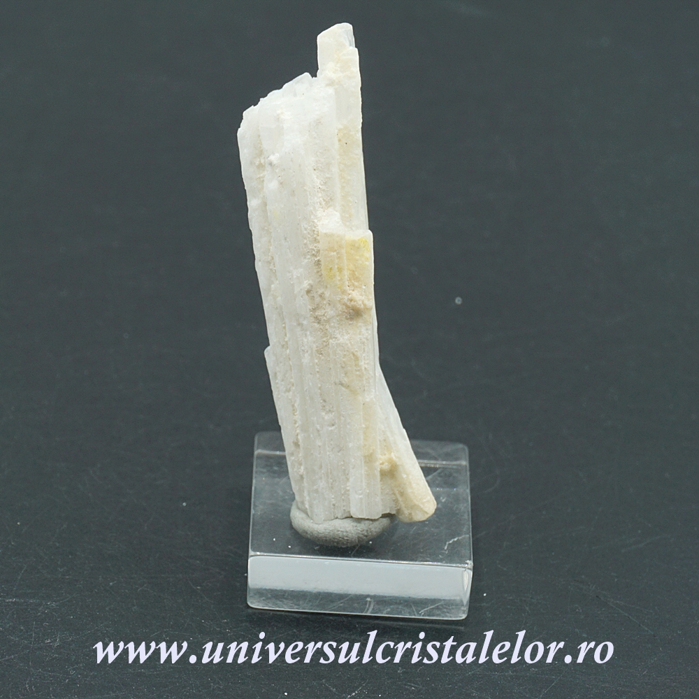 Natrolit Natrolit m10